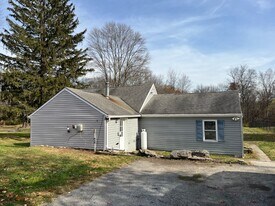 19 Bennett Rd in Poughkeepsie, NY - Building Photo