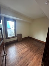 5648 W Higgins Ave, Unit 2 in Chicago, IL - Building Photo - Building Photo