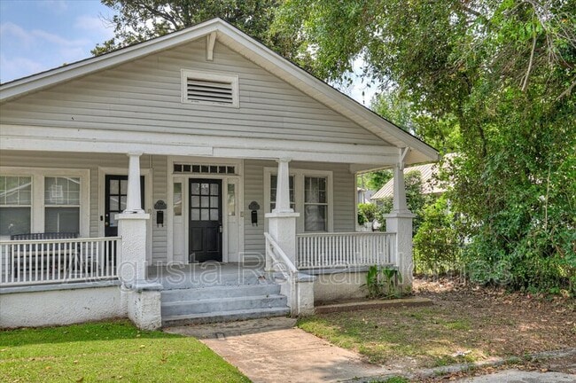 property at 106 Ellis St