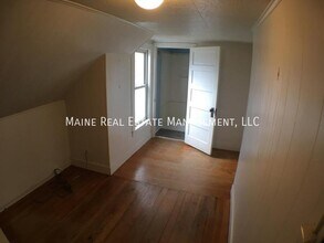 29 Holyoke St-Unit -3 in Brewer, ME - Building Photo - Building Photo