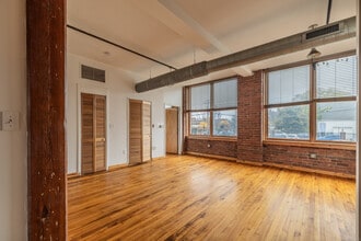 325 Lafayette St in Bridgeport, CT - Foto de edificio - Building Photo