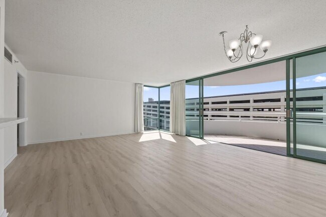 1341 Kapiolani Blvd in Honolulu, HI - Building Photo - Building Photo