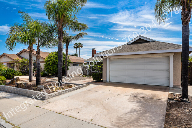 10915 Tobago Rd in San Diego, CA - Building Photo - Building Photo