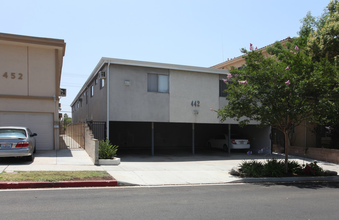 442 E Santa Anita Ave in Burbank, CA - Building Photo