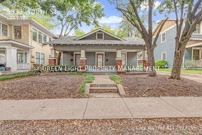 4533 Worth St