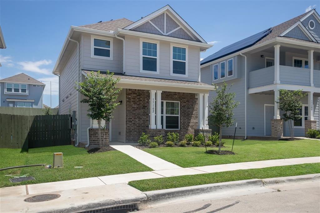 17102 Adoro Dr in Manor, TX - Foto de edificio