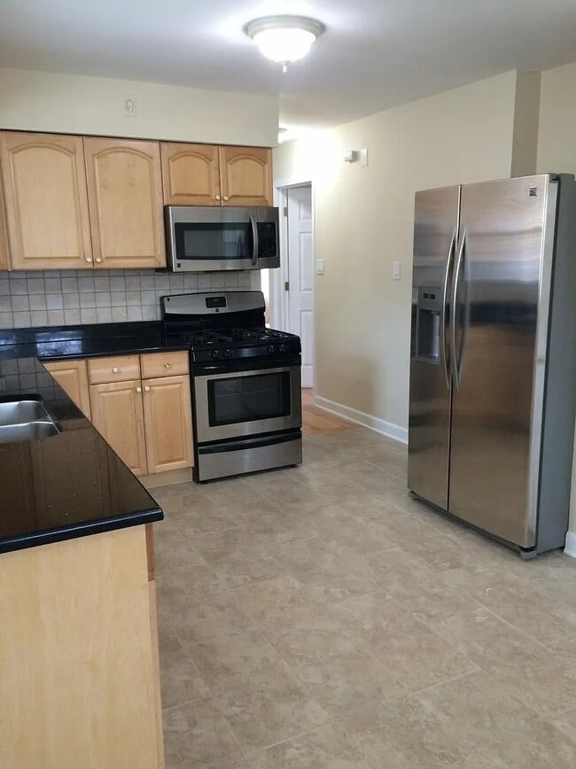 18003 Greenview Terrace in Country Club Hills, IL - Building Photo - Building Photo