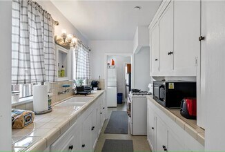 4174 Ince Blvd in Culver City, CA - Foto de edificio - Building Photo