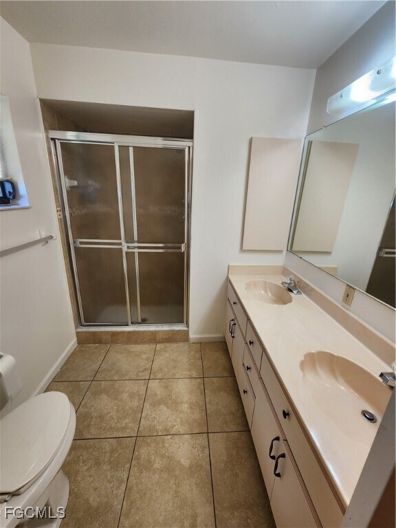 property at 2213 SE 8th Pl