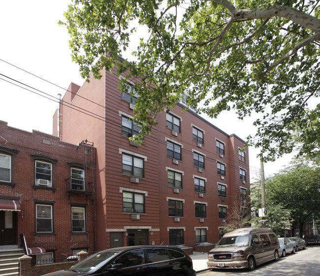 Carroll Gardens in Brooklyn, NY - Building Photo - Building Photo