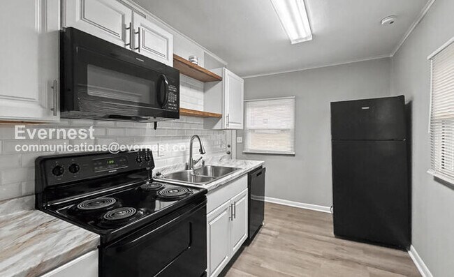 500 Swann Dr in Birmingham, AL - Building Photo - Building Photo