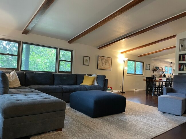 1721 N High Point Rd in Middleton, WI - Building Photo - Building Photo