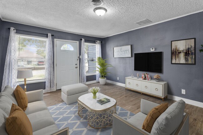 property at 1106 Oak St