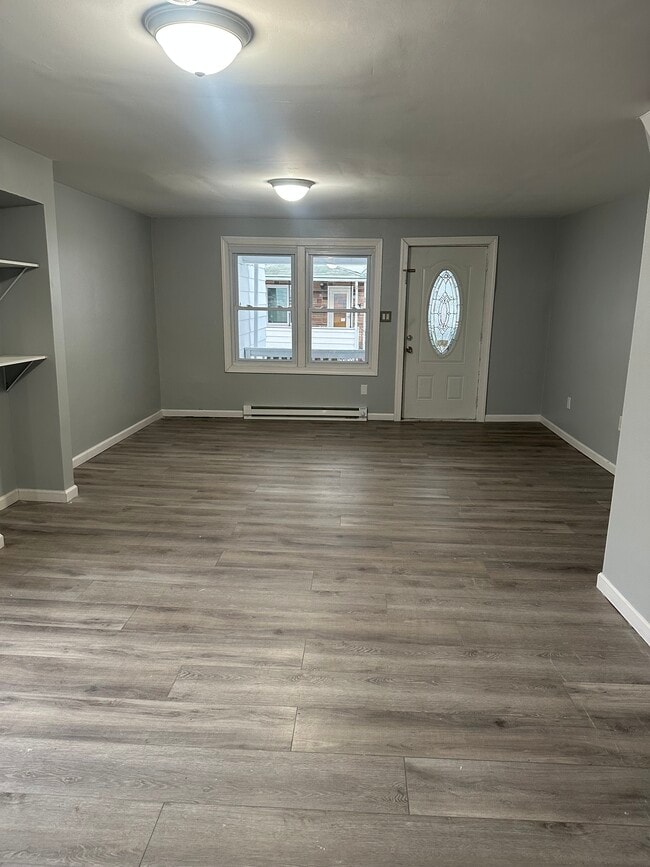 63 Pierce St in Plymouth, PA - Foto de edificio - Building Photo