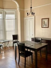 1231 E 19th St, Unit E. 19th St. in Oakland, CA - Building Photo - Building Photo