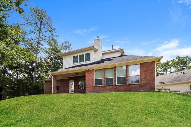 13605 Falcon Ct in Montgomery, TX - Foto de edificio - Building Photo