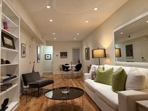 3042 R St NW in Washington, DC - Building Photo - Building Photo