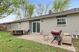 405 SW 10th St in Bentonville, AR - Building Photo - Building Photo