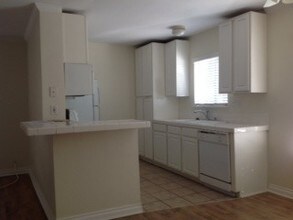 732 E Lexington Ave-Unit -UNIT 8 in El Cajon, CA - Foto de edificio - Building Photo