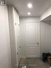 11 Cherryplum Way in Brampton, ON - Building Photo - Building Photo
