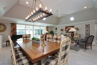 836 Bentwood Dr in Naples, FL - Building Photo - Building Photo