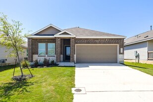 9134 James Bowie in Seguin, TX - Building Photo