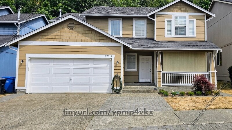 12917 82nd Ave Ct E in Puyallup, WA - Building Photo