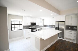 2641 Magnolia Dr in Irving, TX - Building Photo - Building Photo