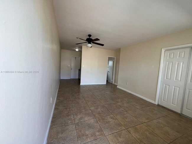 1265 NE 136th Terrace in North Miami, FL - Building Photo - Building Photo