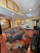 13665 Davos Dr, Unit TD Studio in Truckee, CA - Building Photo