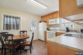 418 Prospect St in Midland Park, NJ - Building Photo - Building Photo