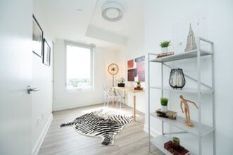 46 Flora in Ottawa, ON - Foto de edificio - Building Photo