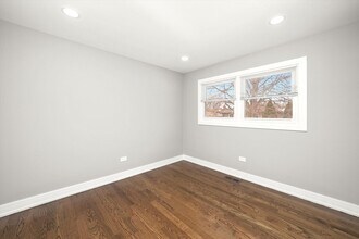 11201 Deerpath Ln in Palos Hills, IL - Building Photo - Building Photo