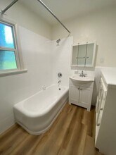 2124 E Florida St in Long Beach, CA - Building Photo - Building Photo