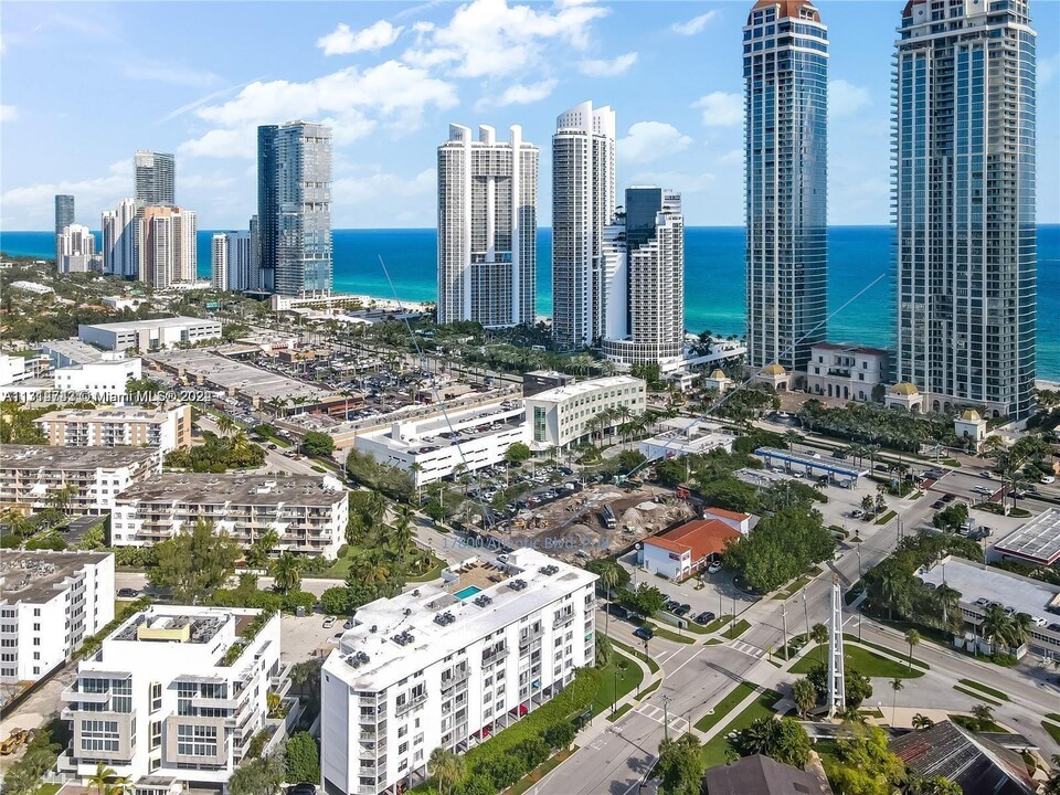 17800 Atlantic Blvd in Sunny Isles Beach, FL - Building Photo