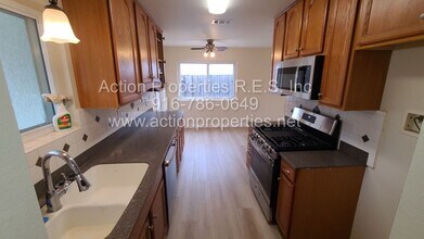 7635 Bierston St in Citrus Heights, CA - Building Photo - Building Photo
