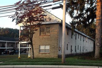 Trenton Road Apartments in Browns Mills, NJ - Building Photo - Building Photo