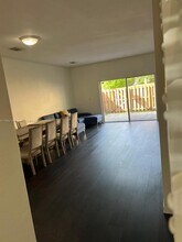 10777 NW 84th Ln in Doral, FL - Building Photo - Building Photo
