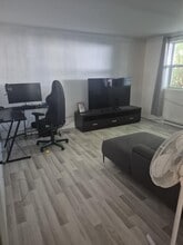 10 Richer Rue in Gatineau, QC - Building Photo - Building Photo