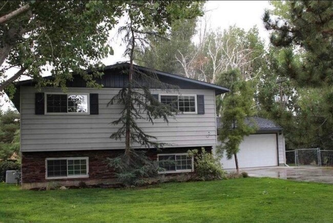 property at 620 Fletcher Dr