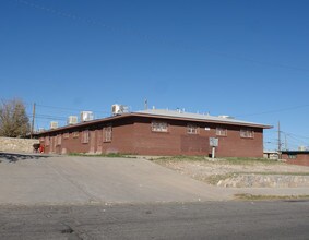 3801-3833 Harrison Ave in El Paso, TX - Building Photo - Building Photo