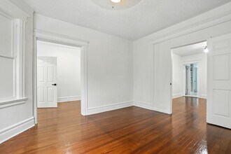 97 Hopkins Pl, Unit 2 in Irvington, NJ - Foto de edificio - Building Photo