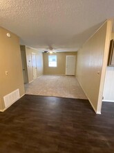 651 N Genevieve Ave in Fayetteville, AR - Building Photo - Building Photo