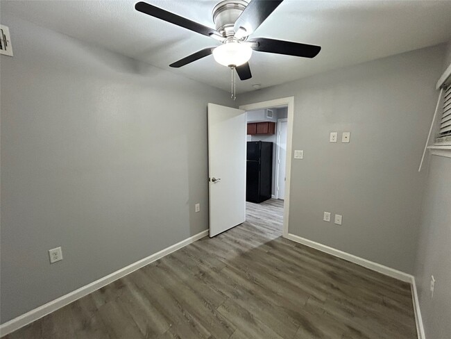 property at 2807 Beauchamp St