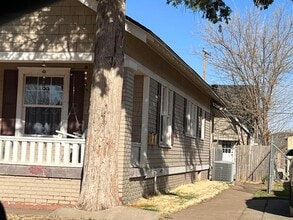 2211 S Polk St in Amarillo, TX - Building Photo - Building Photo