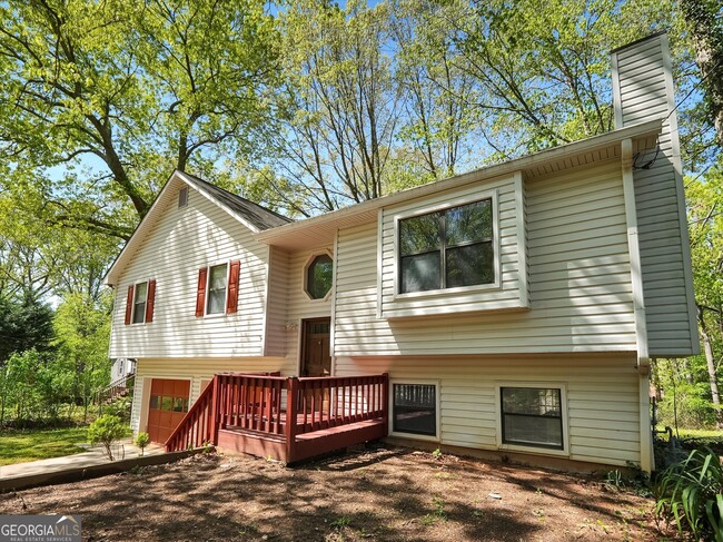 8030 Woodcliff Ct NW in Kennesaw, GA - Foto de edificio - Building Photo