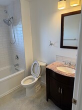 13 River St, Unit B in Sea Bright, NJ - Building Photo - Building Photo