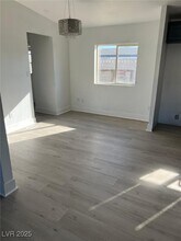 4131 Artist Ct in Las Vegas, NV - Building Photo - Building Photo