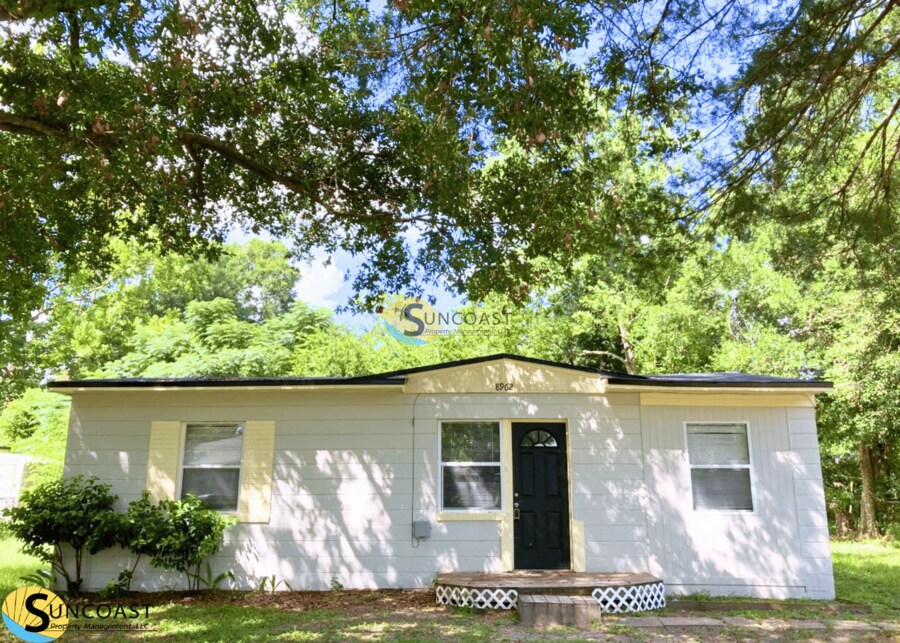 8962 Monroe Ave in Jacksonville, FL - Building Photo