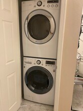 5200 White Oak Ave in Encino, CA - Building Photo - Building Photo